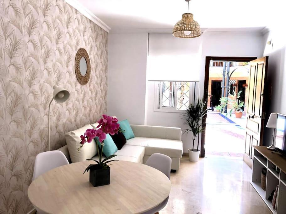 En Patio Sevillano Alameda-Isla Magica Екстер'єр фото