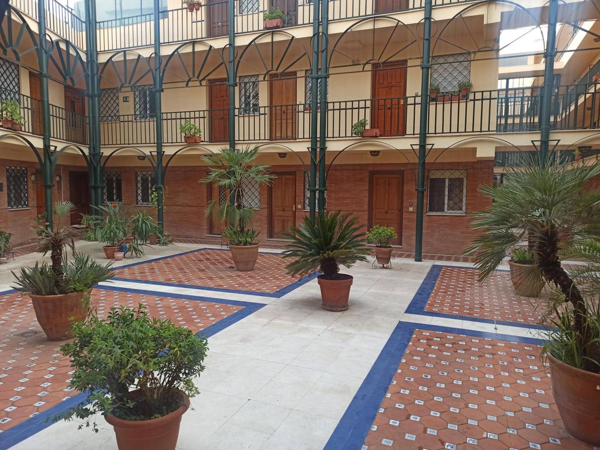 En Patio Sevillano Alameda-Isla Magica Екстер'єр фото